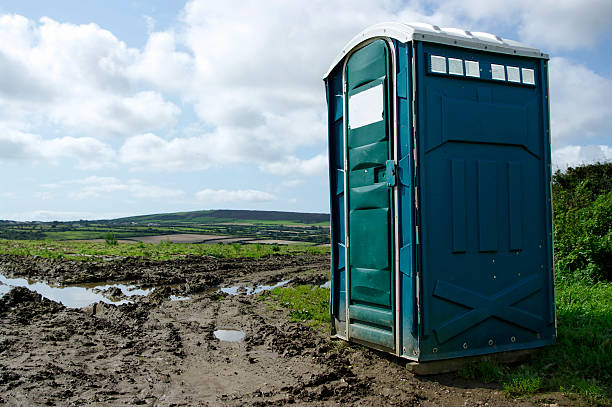 Portable Toilet Rental for Emergency Services in Bartow, FL